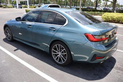 2019 BMW 330 330i