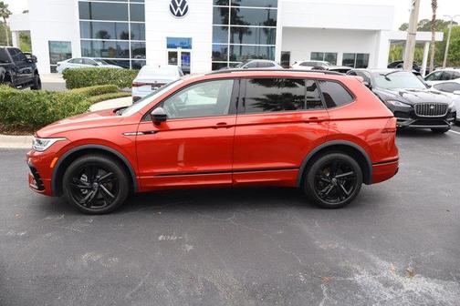 2024 Volkswagen Tiguan 2.0T SE R-Line Black
