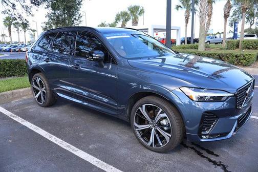 2025 Volvo XC60 B5 Ultra