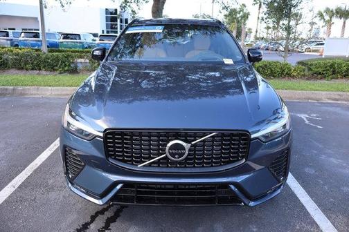 2025 Volvo XC60 B5 Ultra