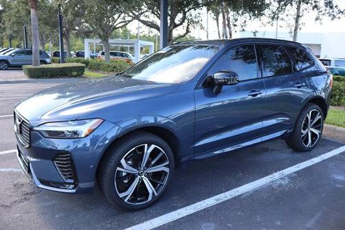 2025 Volvo XC60 B5 Ultra