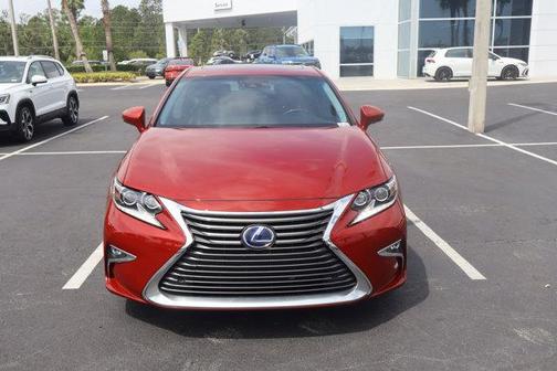 2018 Lexus ES 300h Base