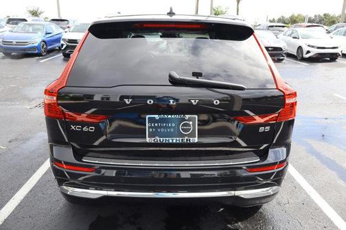 2022 Volvo XC60 B5 Inscription