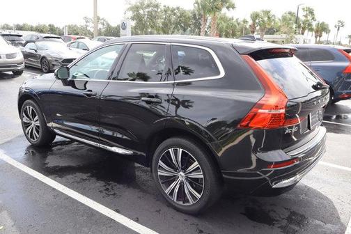 2022 Volvo XC60 B5 Inscription