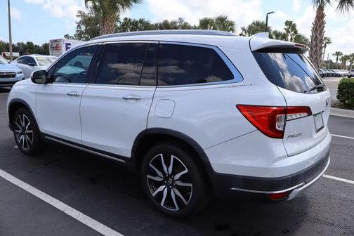 2021 Honda Pilot Touring 8-Passenger