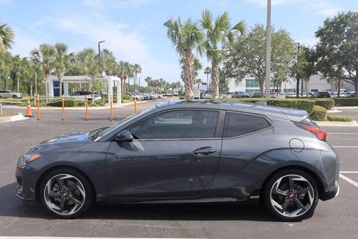 2020 Hyundai Veloster Base