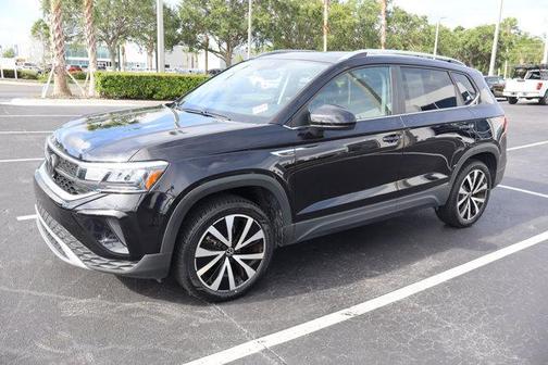 2023 Volkswagen Taos 1.5T SE