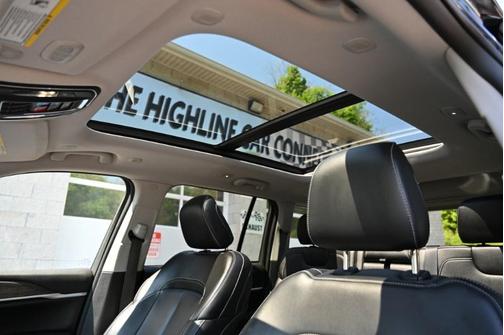 Midnight Sky 2023 Jeep Grand Cherokee 4xe Base