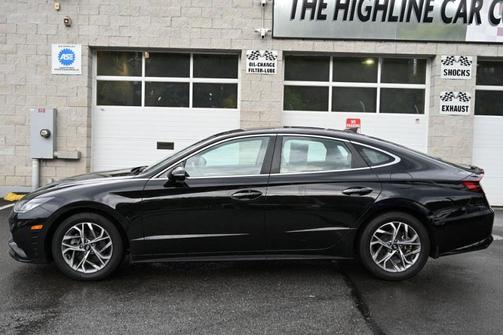 2022 Hyundai SONATA SEL