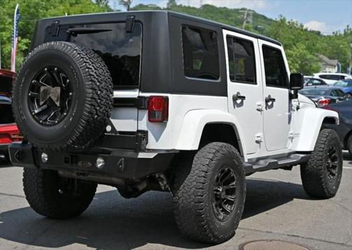 2013 Jeep Wrangler Unlimited Sahara