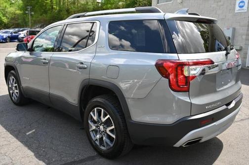 2023 GMC Acadia AWD SLT