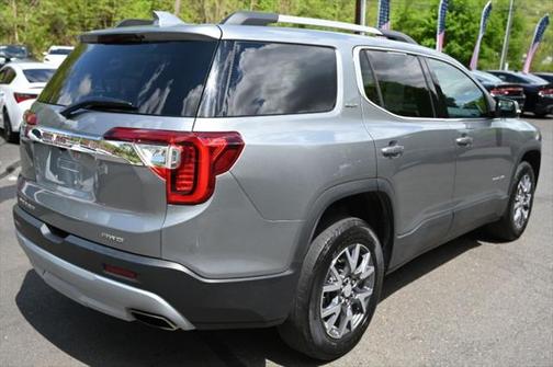 2023 GMC Acadia AWD SLT