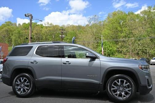 2023 GMC Acadia AWD SLT
