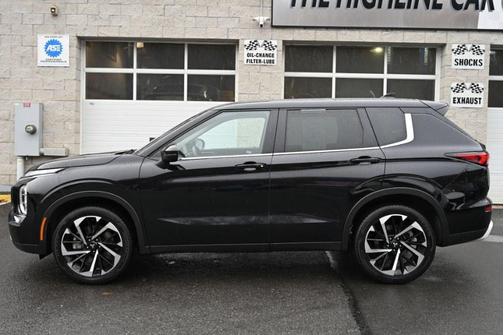 2024 Mitsubishi Outlander SE Black Edition S-AWC