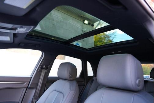 2024 Audi Q3 Premium 45 TFSI S line quattro Tiptronic