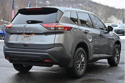 2021 Nissan Rogue S