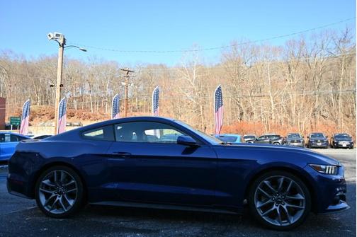 2016 Ford Mustang EcoBoost Premium