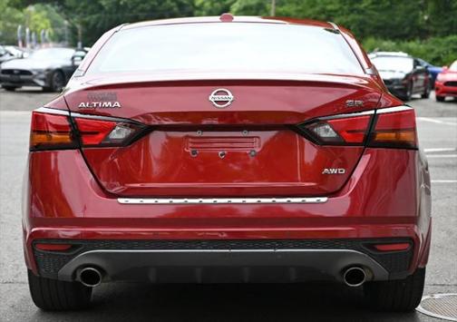 2021 Nissan Altima SR Intelligent AWD
