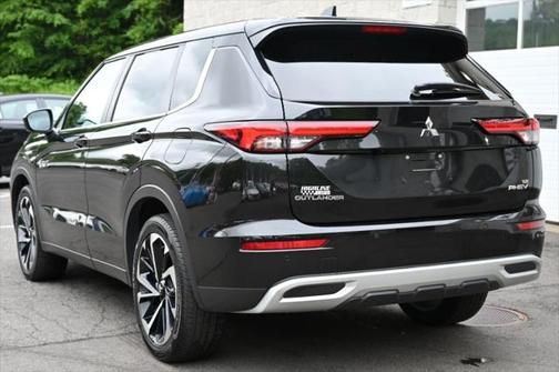 2023 Mitsubishi Outlander PHEV SE S-AWC