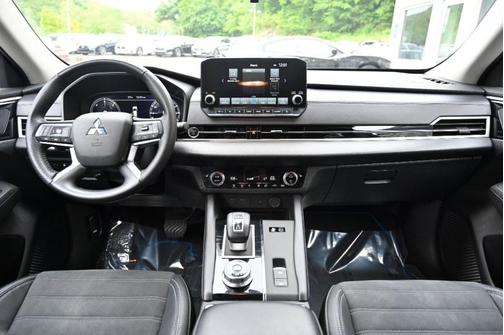 2023 Mitsubishi Outlander PHEV SE S-AWC