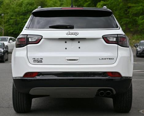 Bright White Clearcoat 2022 Jeep Compass Limited