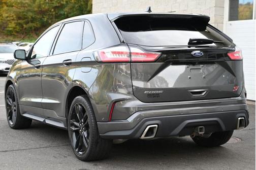2020 Ford Edge ST
