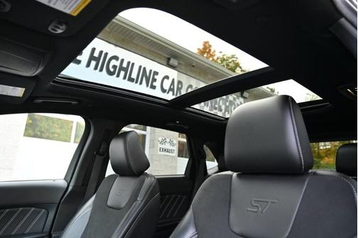 2020 Ford Edge ST