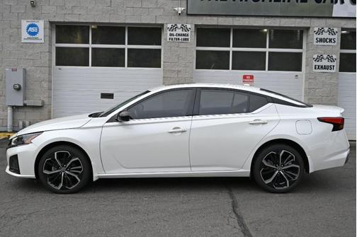 2023 Nissan Altima SR Intelligent AWD