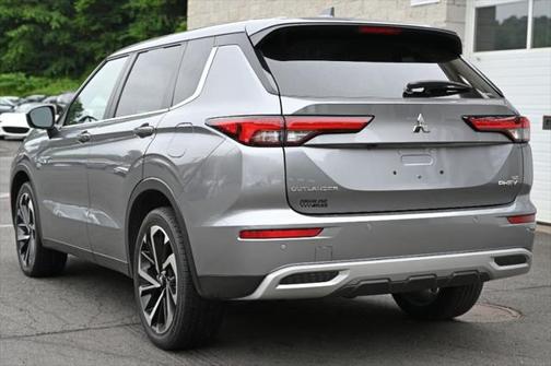 2023 Mitsubishi Outlander PHEV SE S-AWC