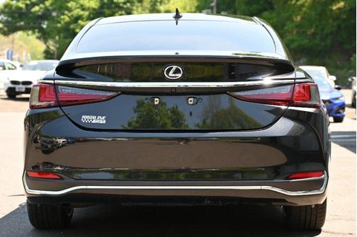 Caviar 2021 Lexus ES 300h Base