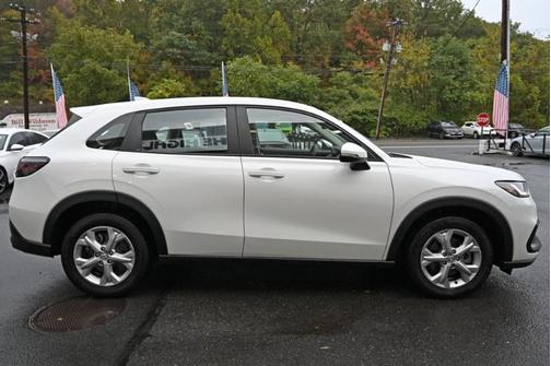 2024 Honda HR-V LX