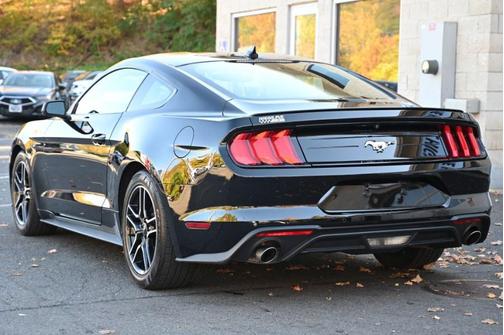 2022 Ford Mustang EcoBoost Premium