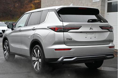 2025 Mitsubishi Outlander SE 2.5 2WD