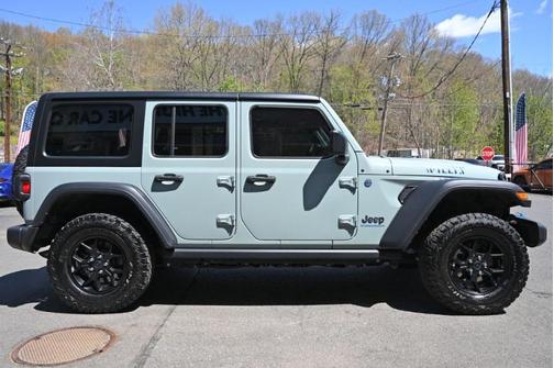 Earl Clearcoat 2024 Jeep Wrangler 4xe Willys