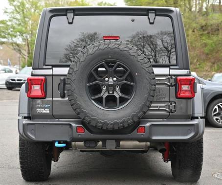 Granite Crystal Metallic Clearcoat 2024 Jeep Wrangler 4xe Willys