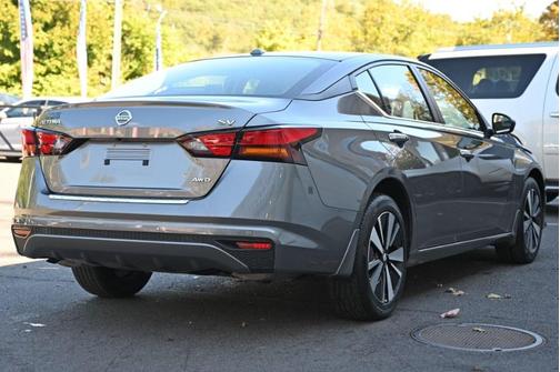 2022 Nissan Altima 2.5 SV