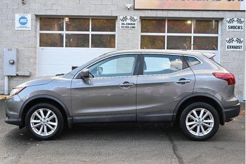 2017 Nissan Rogue Sport S