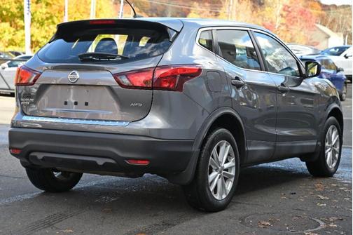 2017 Nissan Rogue Sport S