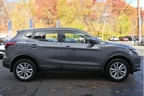 2017 Nissan Rogue Sport S