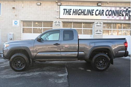 2019 Toyota Tacoma SR