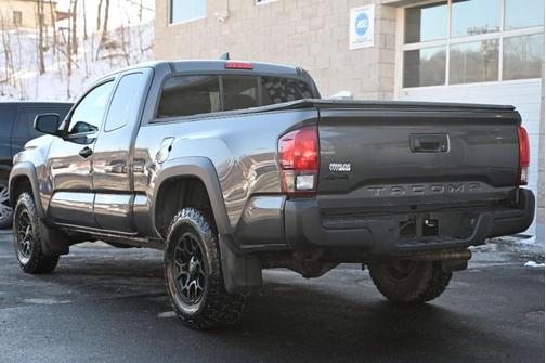 2019 Toyota Tacoma SR