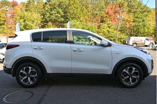 2022 Kia Sportage LX
