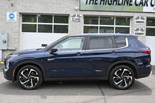 2023 Mitsubishi Outlander PHEV SE S-AWC