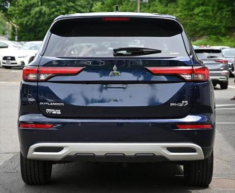 2023 Mitsubishi Outlander PHEV SE S-AWC