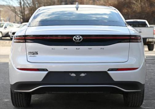 2023 Toyota Crown XLE