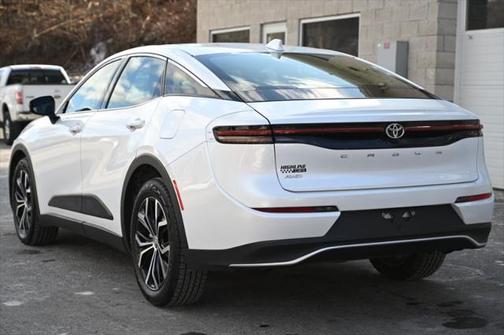 2023 Toyota Crown XLE