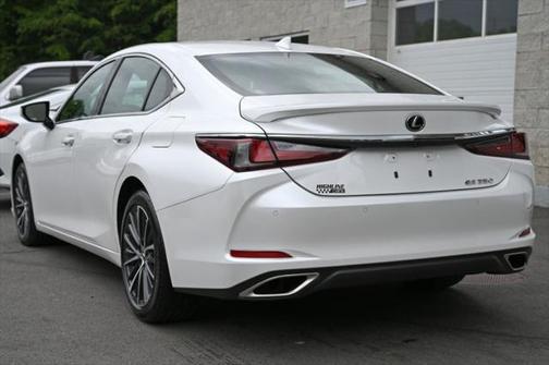 2022 Lexus ES 350 Base