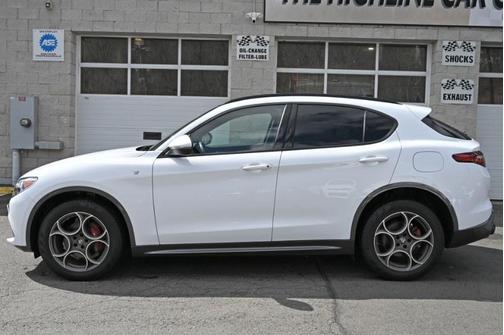2022 Alfa Romeo Stelvio Ti