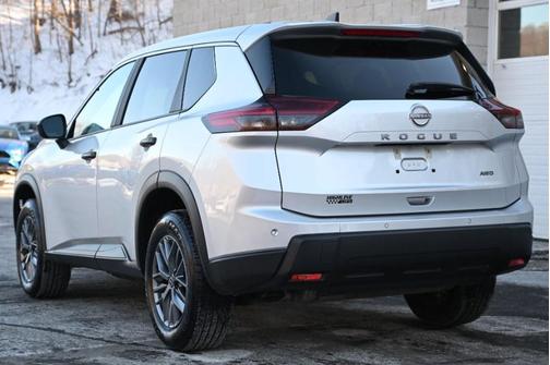 2024 Nissan Rogue S