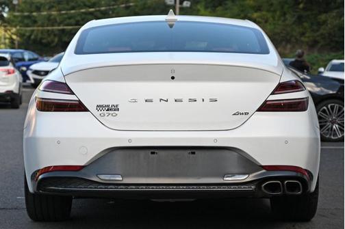 2023 Genesis G70 2.0T AWD